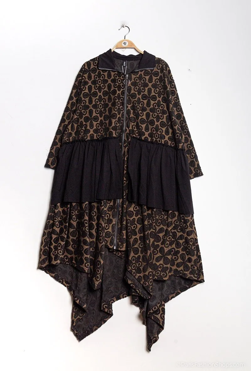 Dress with texturized flowers and ruffles