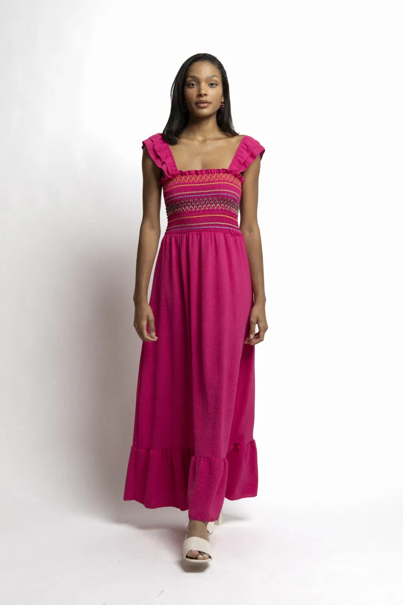 Langes, gesmoktes Kleid mit Nahtdetail