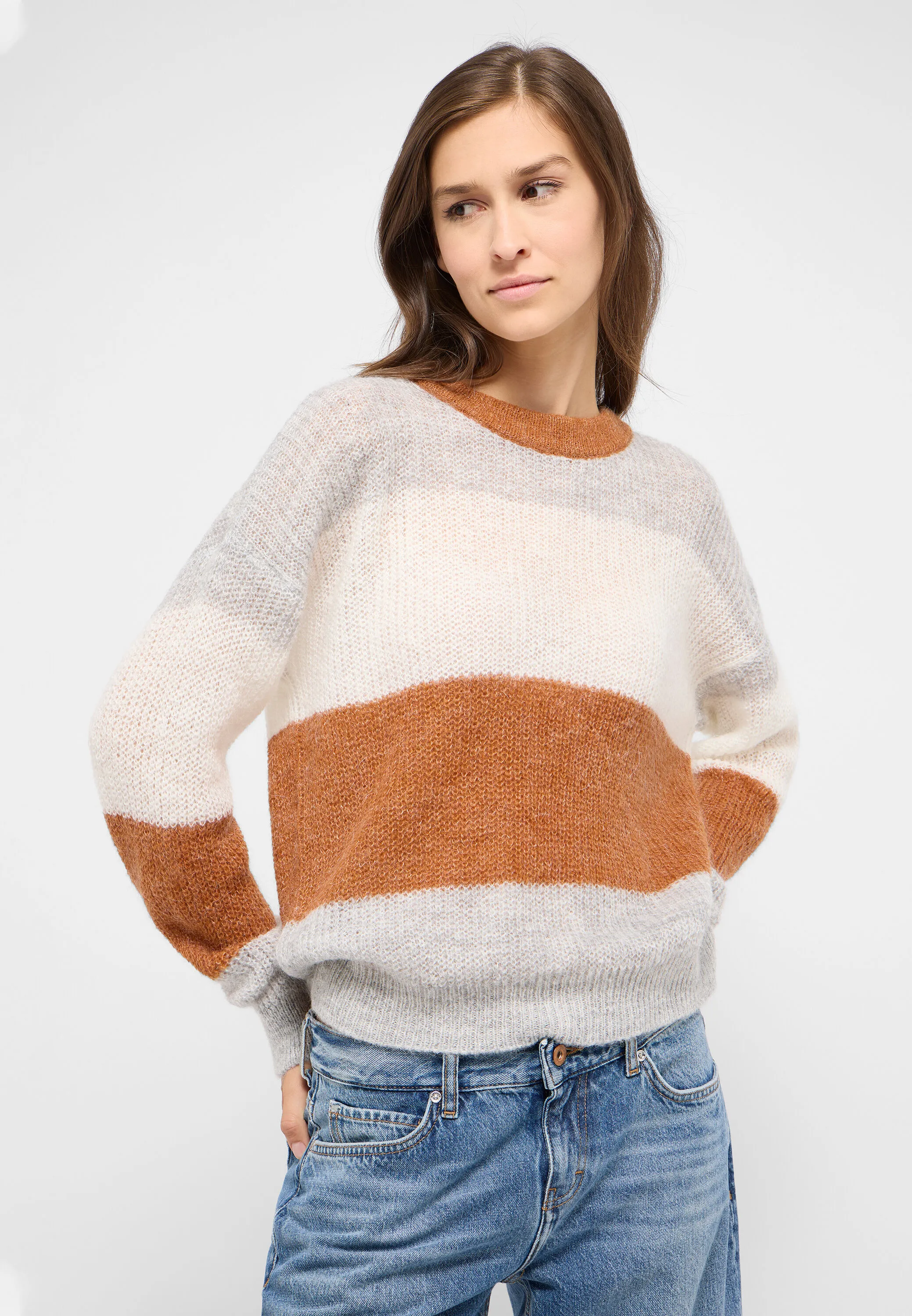 Strickpullover im Colorblock-Design mit 20% Mohair